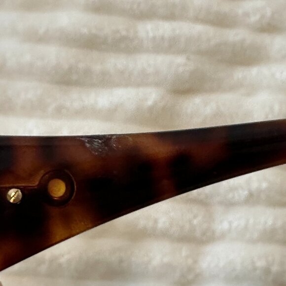 Brown Gucci Sunglasses - Picture 9 of 16